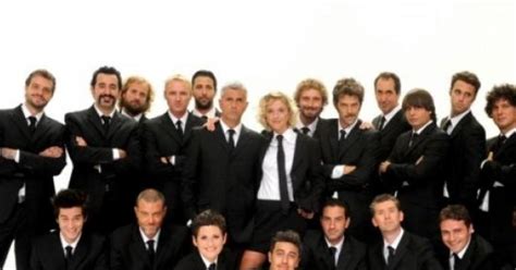 canali mediaset con replica iene